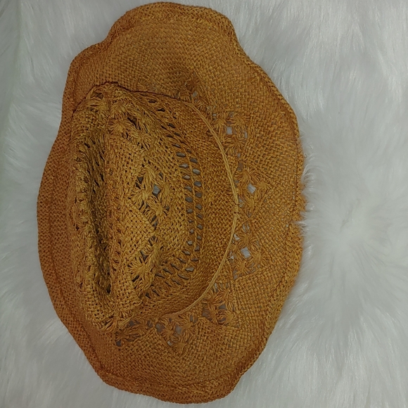 Straw hat - Picture 3 of 5